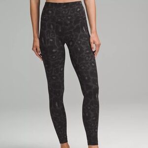 NWT Lululemon 28” Align